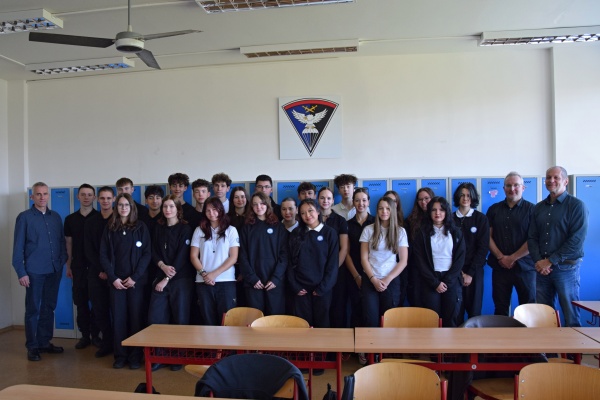 Setkání s ambasadorem 1. B