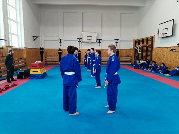 Čtvrtletní přezkoušení z předmětu speciální příprava